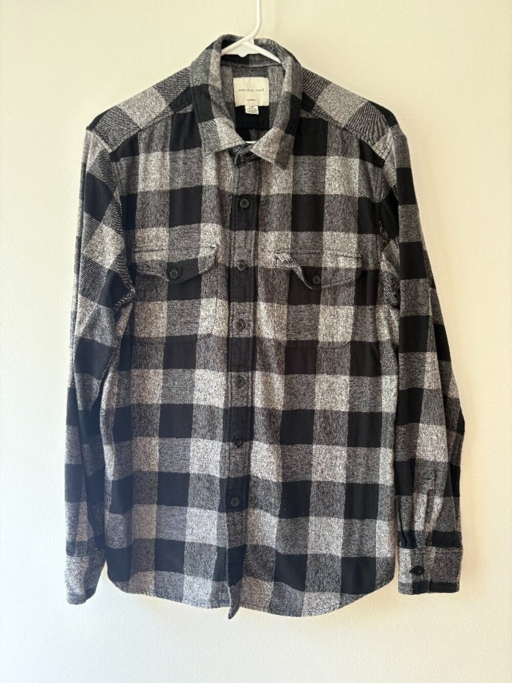 American Eagle Classic Fit Black Gray Buffalo Plaid Cotton Flannel Shirt L